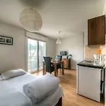 מלון Comfort L'acacia 3*