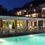 מלון Comfort L'acacia 3*