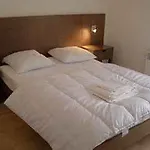 Comfort L'acacia מלון 3*