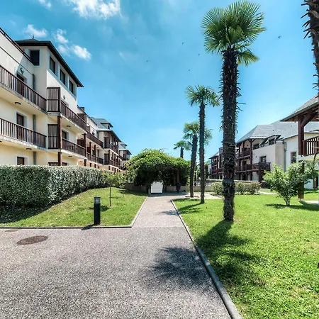 ホテル Comfort L'acacia ルルド