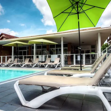 Comfort L'acacia ホテル